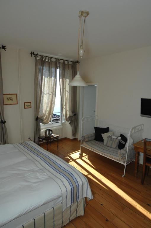 Auberge De La Gare Grandvaux Eksteriør billede