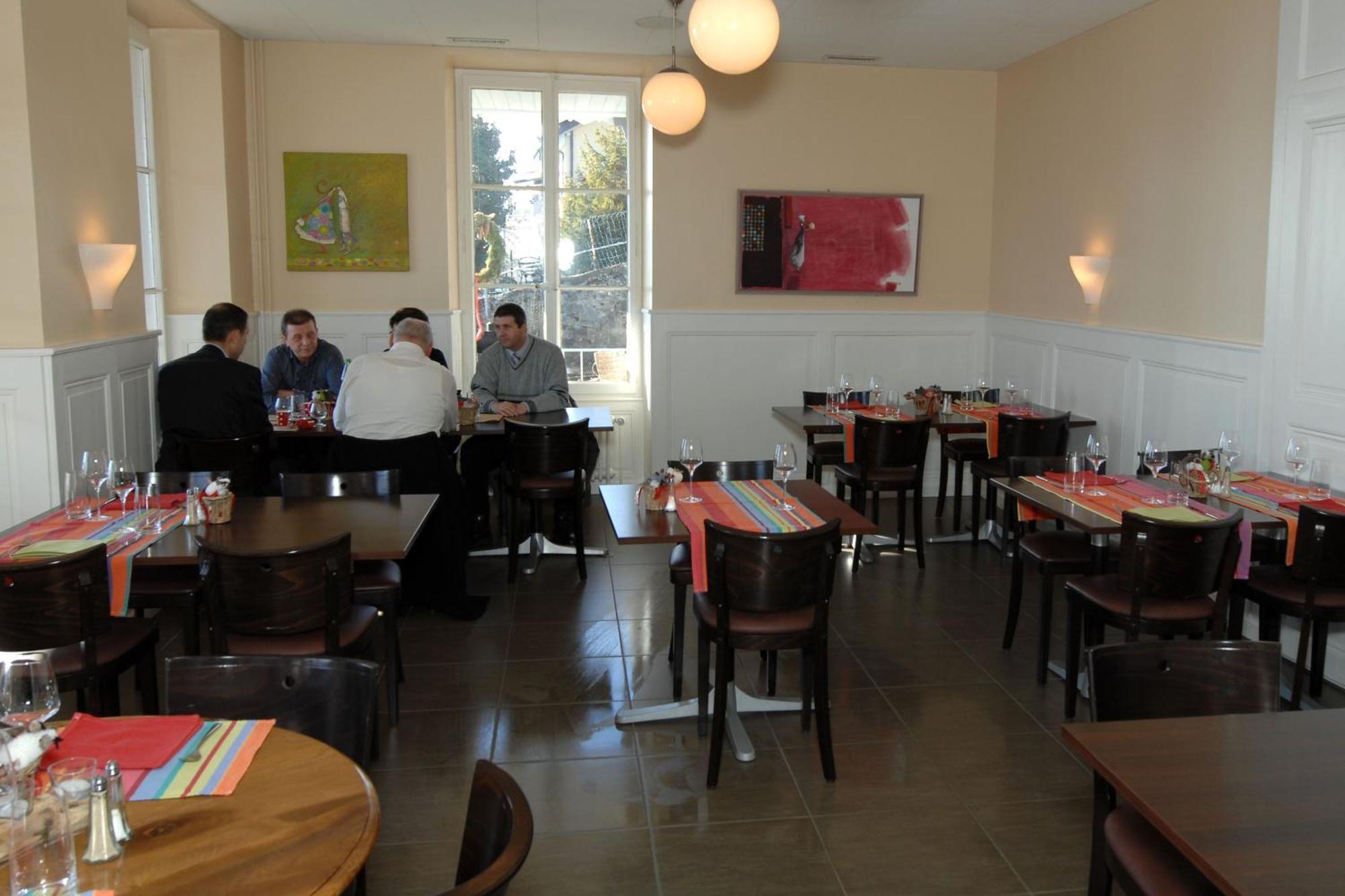 Auberge De La Gare Grandvaux Eksteriør billede