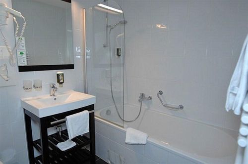 Auberge De La Gare Grandvaux Eksteriør billede